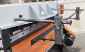 Фото 27 - Гильотина электромеханическая STALEX Q11-4×2000.